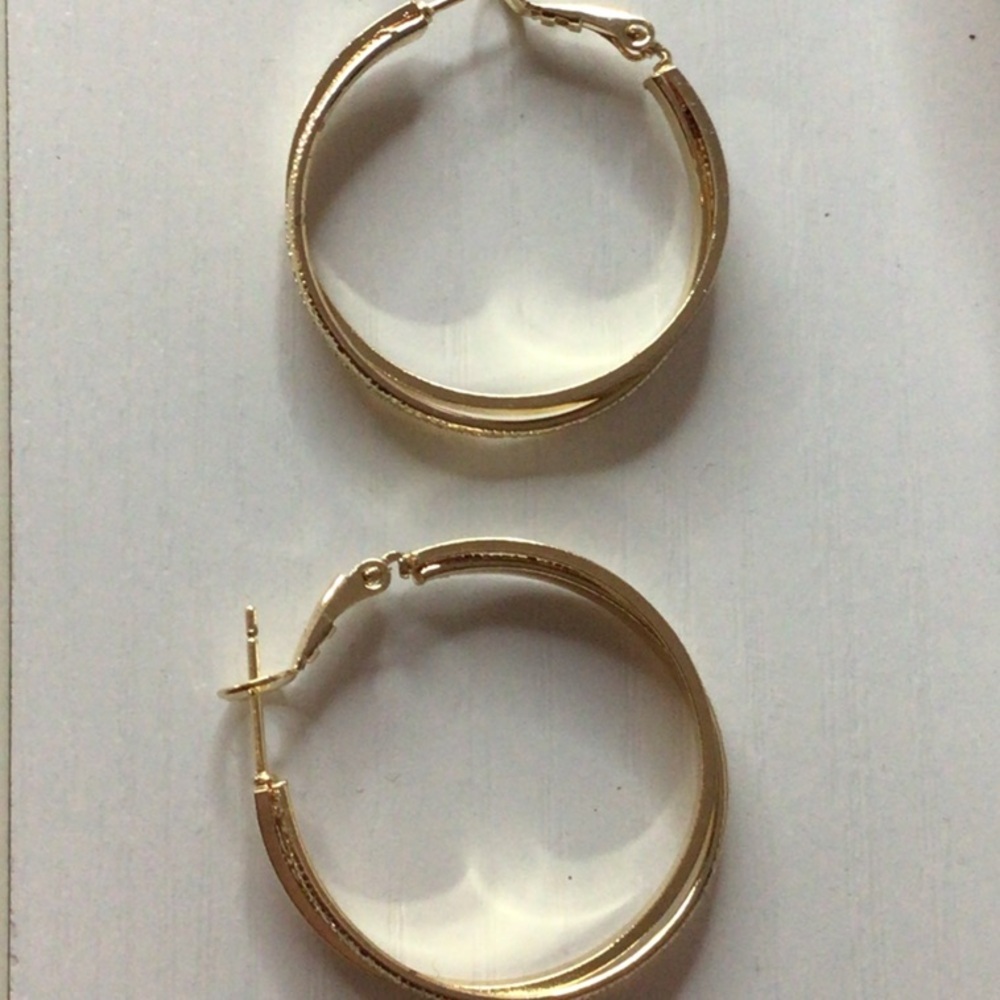 Unk Gold-Tone Hoop Earrings